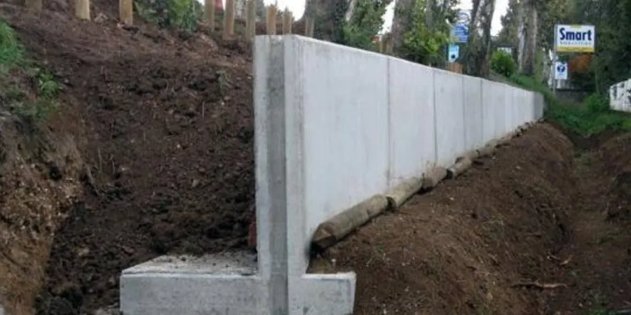Retaining Wall Design in Winnipeg: Geotechnical Solutions for Manitoba Soils